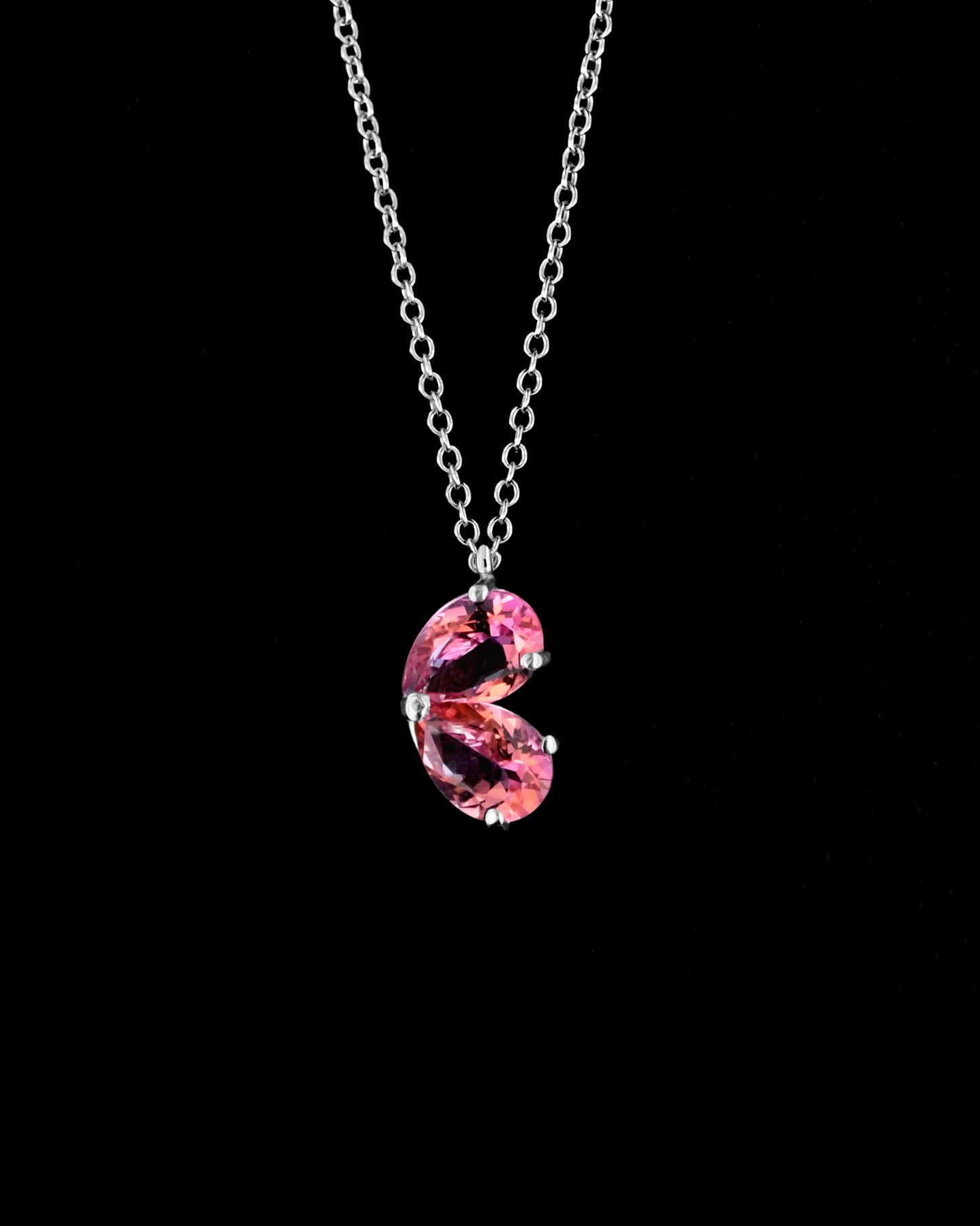 Collana in Argento 925 con Gemme Taglio a Goccia di Topazio Rosa che formano un cuore
