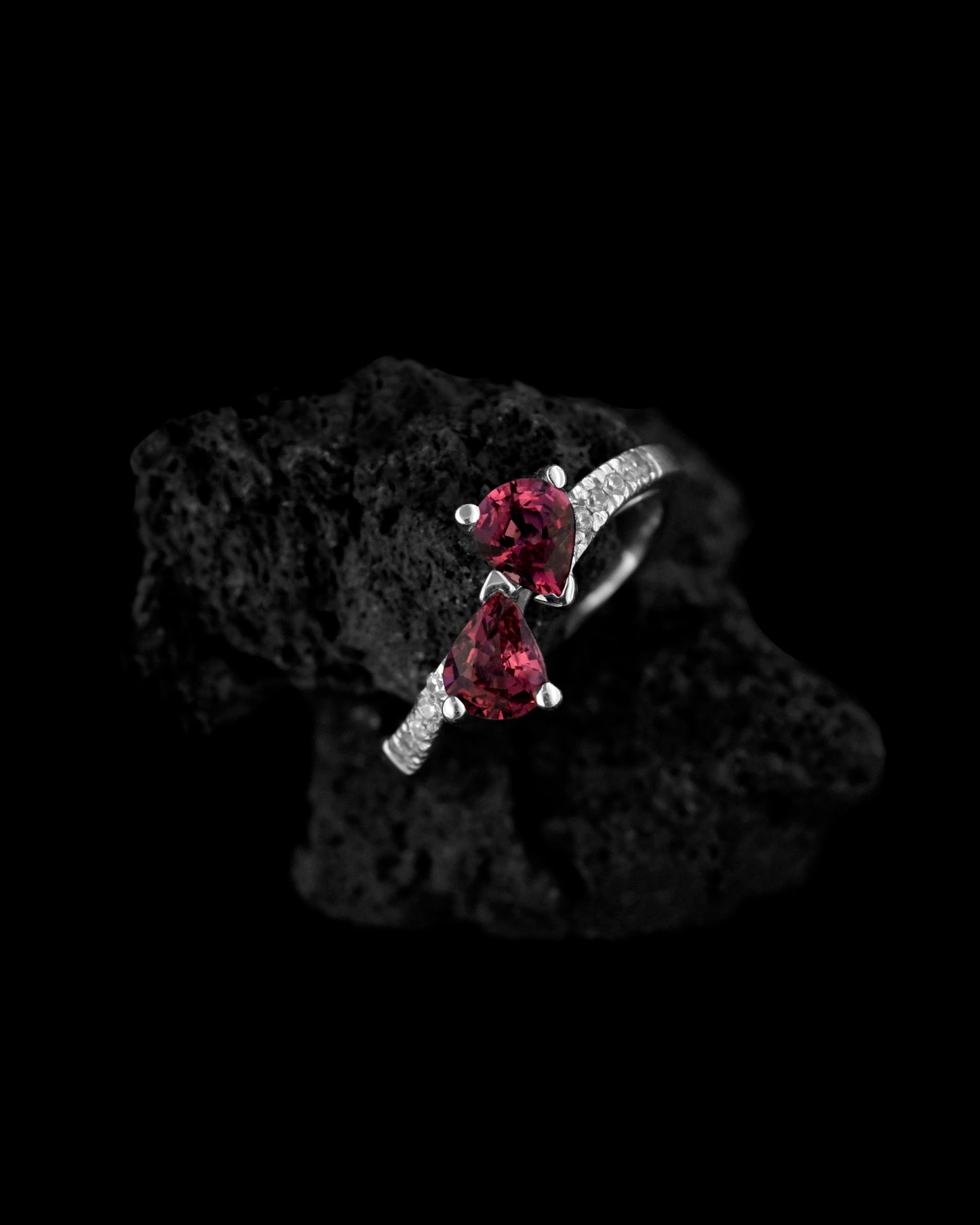 Anello Psiche Rodolite